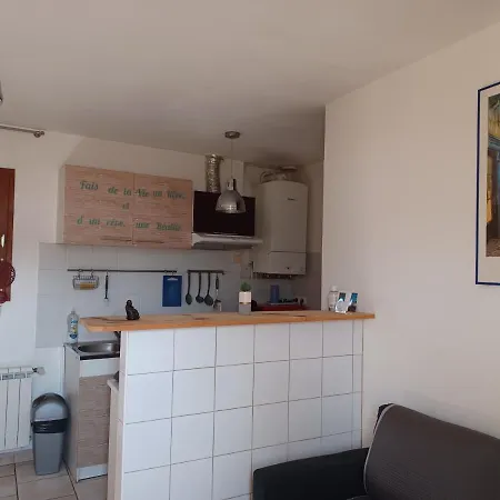 Jolie Petite Maison Idealement Situee Apartment Arles